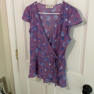 Pretty purple floral sz small wrap blouse/shirt